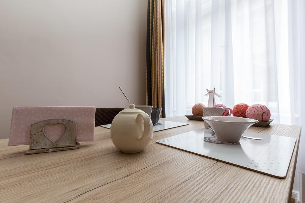 Bpm: Dob70 Classic Apartment In Downtown Budapest Zimmer foto