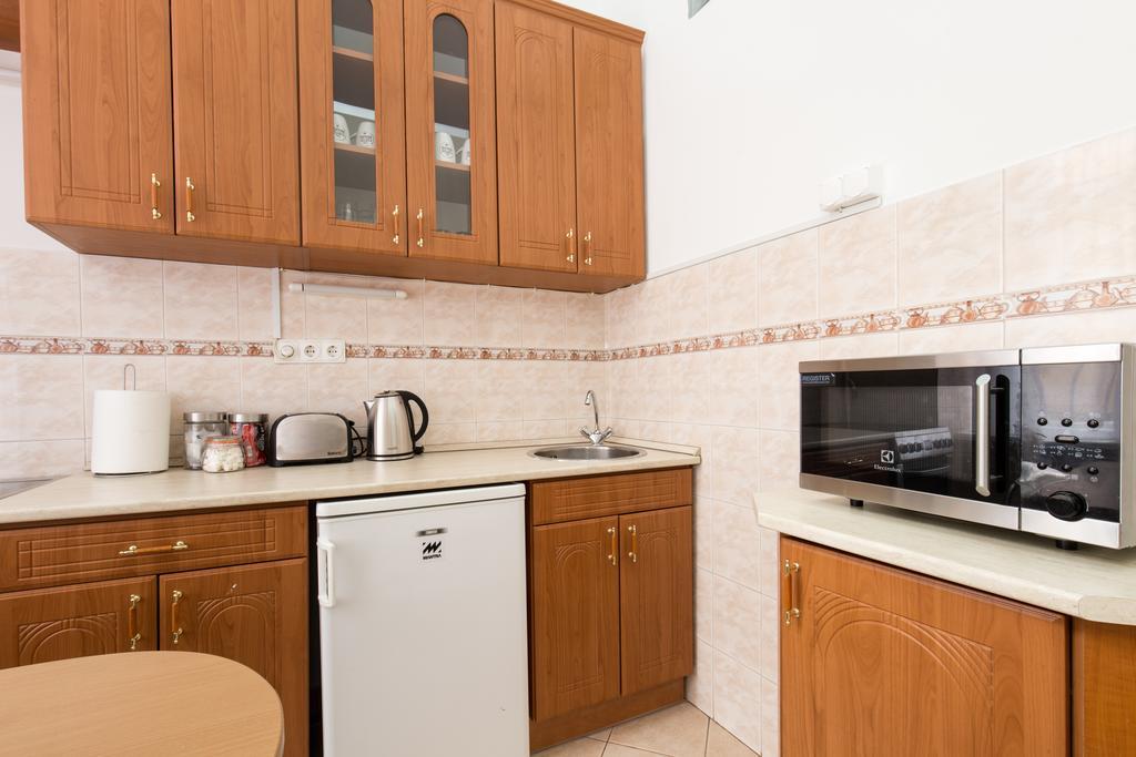 Bpm: Dob70 Classic Apartment In Downtown Budapest Zimmer foto